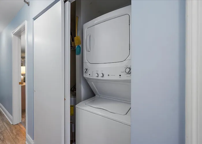 Spacious And Beautiful 1 Bedroom In North Oc With Outdoor Pool! * Ocean City