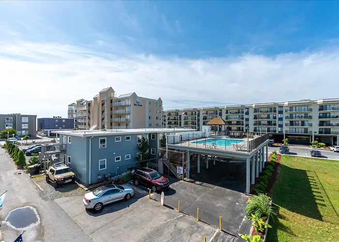 Spacious And Beautiful 1 Bedroom In North Oc With Outdoor Pool! Holiday home Ocean City